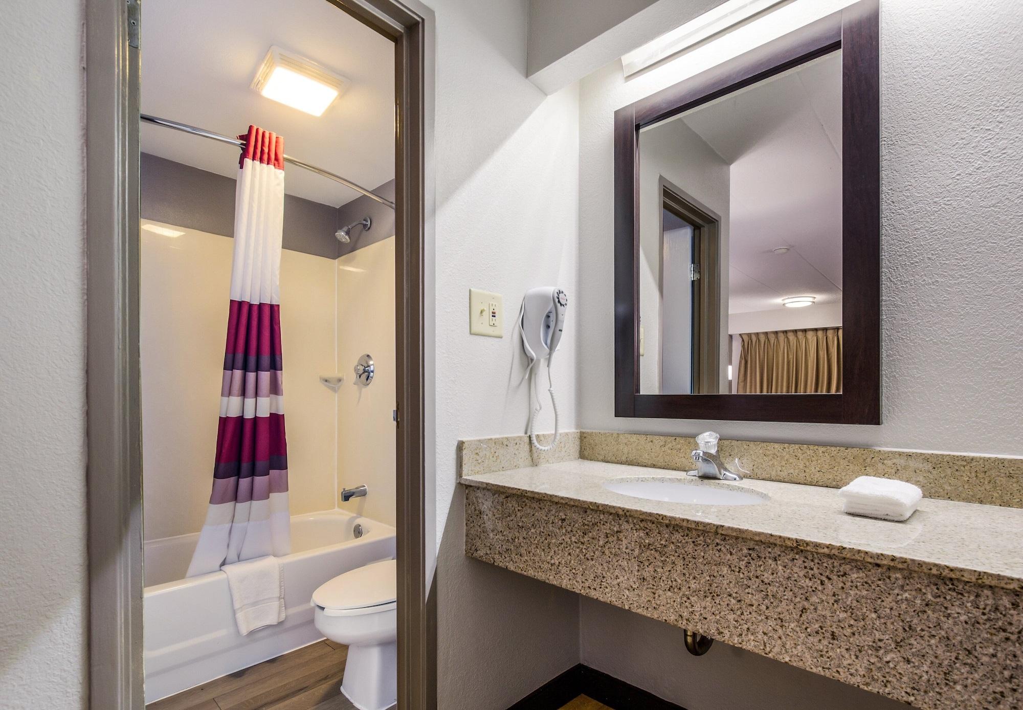 Red Roof Inn Lexington Bagian luar foto