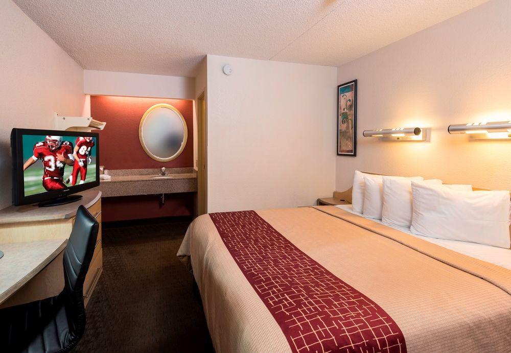 Red Roof Inn Lexington Bagian luar foto