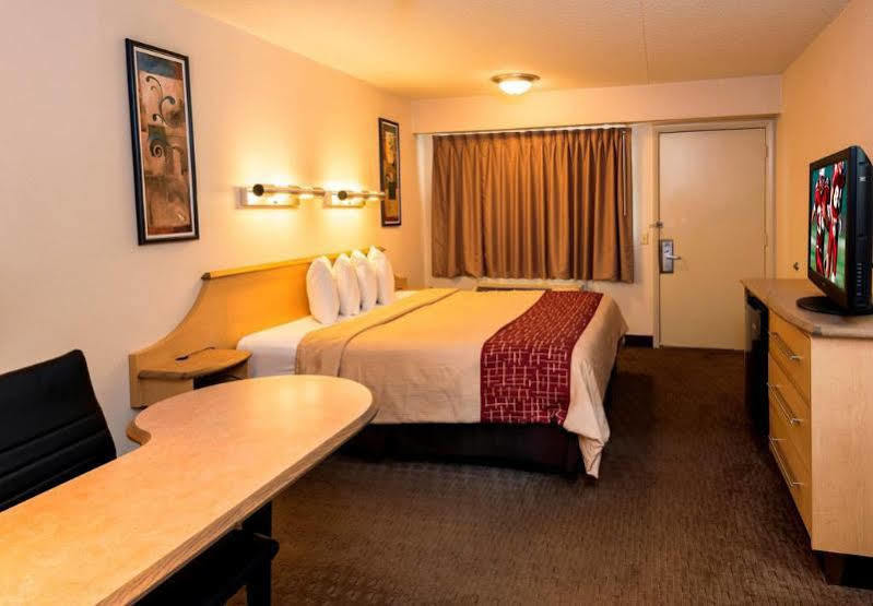 Red Roof Inn Lexington Bagian luar foto