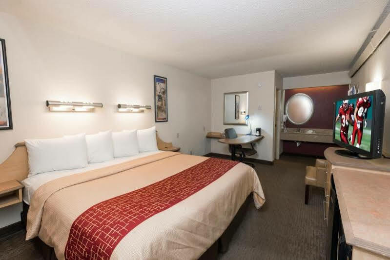 Red Roof Inn Lexington Bagian luar foto