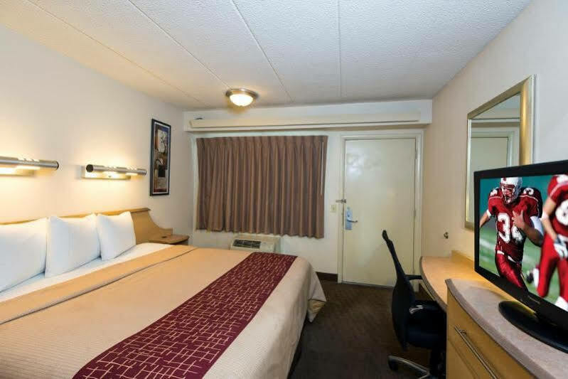 Red Roof Inn Lexington Bagian luar foto