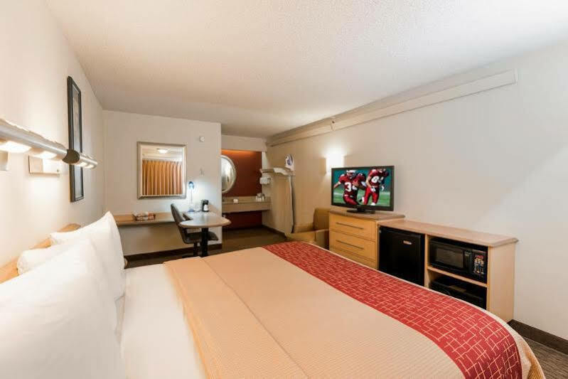 Red Roof Inn Lexington Bagian luar foto
